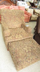 Chair w\/Ottoman