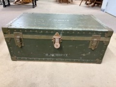 Online: D-Vintage Military Footlocker