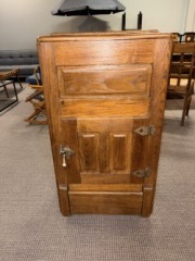 Online: D-Vintage Icebox