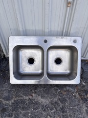 Stainless Steel Kitchen Sink 33\
