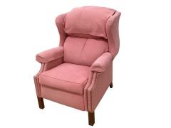 Pink Nail Trim Reclining Chair