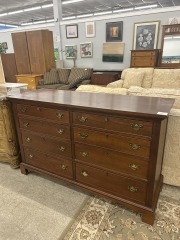 8 Drawer Bureau