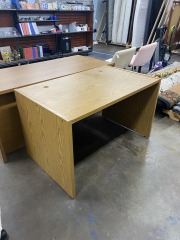 Simple Wood Look Workstation