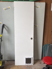 Hollow Core Door With Installed Small Pet Door 23 7\/8\