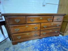 Intricate 7 Drawer Longboy Dresser