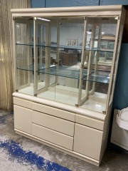 Vintage Lit Broyhill Post Modern China Display Cabinet with Hutch
