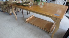 Dining Table w\/2 Leaves