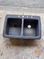 Black Kitchen Sink 34\