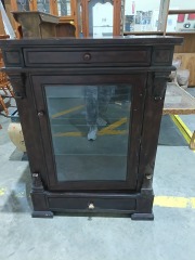 Display Cabinet 3529