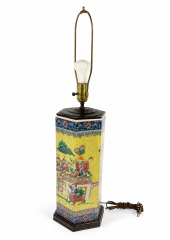 Chinese-Style Porcelain Table Lamp