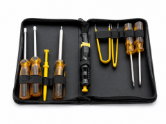 Compact hand tool set