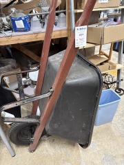 Single-Wheel Wheel Barrel