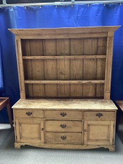 Hutch\/ Armoire