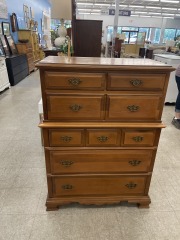5 Drawer Maple Dresser
