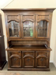 Online: D-Hutch, dark wood