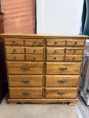 Online: 8 Drawer Dresser light wood