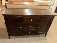 Online: D-Buffet\/Dresser