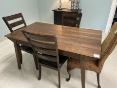 Diniing Table 3 Chairs