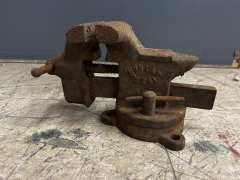 Vintage Dunlap Swivel Bench Vise with Anvil