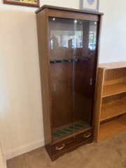 Online: Storage Cabinet