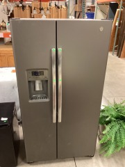 GE Refrigerator