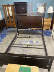 Modern Dark Wood Finish Queen Bed Frame