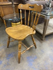 Nice Wood Spindle Chair For Sitting