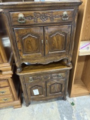 Thomasville dark oak Nightstand