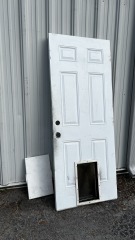 Masonite Exterior Door with Pet Door 32\