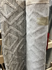 Feather 5x7 Rug
