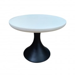 Vanguard Round Outdoor Side Table