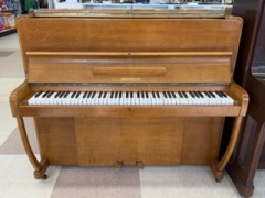 Howffmann Piano