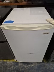 Magic Chef 4.4 cu. ft. Mini Compact Refrigerator