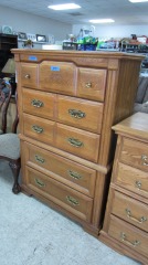 'Broyhill' Chest of Drawers