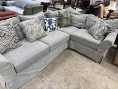 Grey Tweed 2 Piece Sectional w\/Decorative Pillows