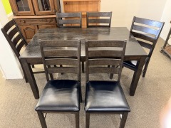 Online: D-Kitchen Table w\/ 6 chairs