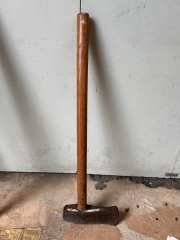 Splitting Maul with Hickory Handle