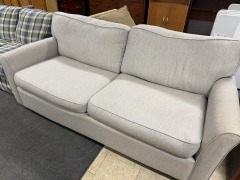 LOVESEAT
