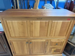 ARMOIRE