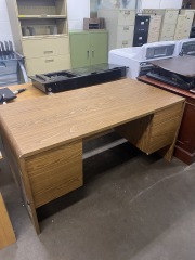 Redtro Minimalist Wood Look Executive Desk