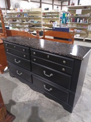 Dresser 3685