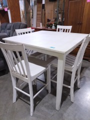 White Table w\/4 chairs 3688