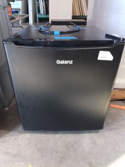 Galanz mini fridge 3703