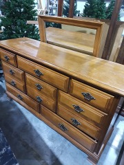 Dresser 3699