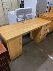 Scrappy Light Wood Look Desk
