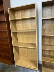 Light Wood Look Bookshelf