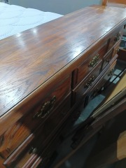 Dresser 3713