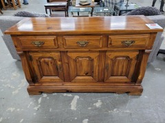 PINE BUFFET STAND