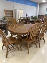 Oak Pedestal Table 6 Chairs