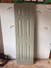 Green Bi Fold Closet Door 23 5\/8\